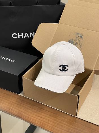 Okify CC 2025 White Baseball Cap 
