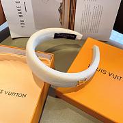 Okify Louis Vuitton White Headband 28932 - 5