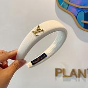 Okify Louis Vuitton White Headband 28932 - 4