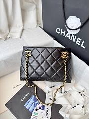 Okify CC 26S Wallet On Chain Bag Black Lambskin 24x16x7.5cm - 1