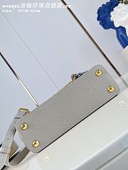 Okify Louis Vuitton Capucines BB Bag Gray Pearl And Double Chain 27x17x9cm - 2