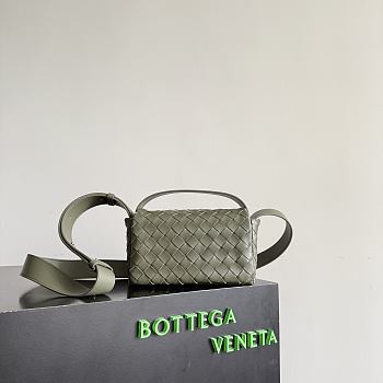 Okify Bottega Veneta Mini Bag With Flap Dark Olive Green 20x12x6.5cm