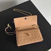 Okify Bottega Veneta Andiamo Pouch On Chain Bag Light Brown 19x11.5x4cm - 3