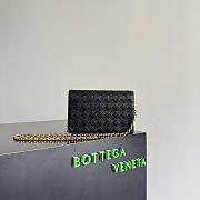 Okify Bottega Veneta Andiamo Pouch On Chain Bag Black 19x11.5x4cm - 3