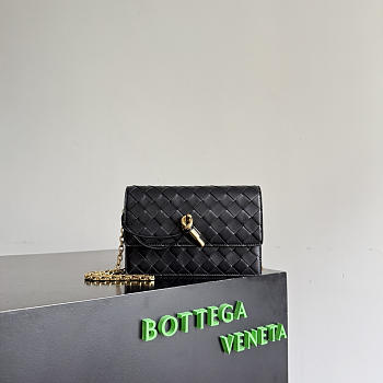 Okify Bottega Veneta Andiamo Pouch On Chain Bag Black 19x11.5x4cm