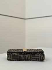 Okify Fendi Fendigraphy Wallet On Chain Bag FF 21x11x4cm - 2