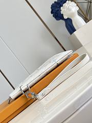 Okify Louis Vuitton Pochette To-Go Bag White M28913 30x21.5x1cm - 5