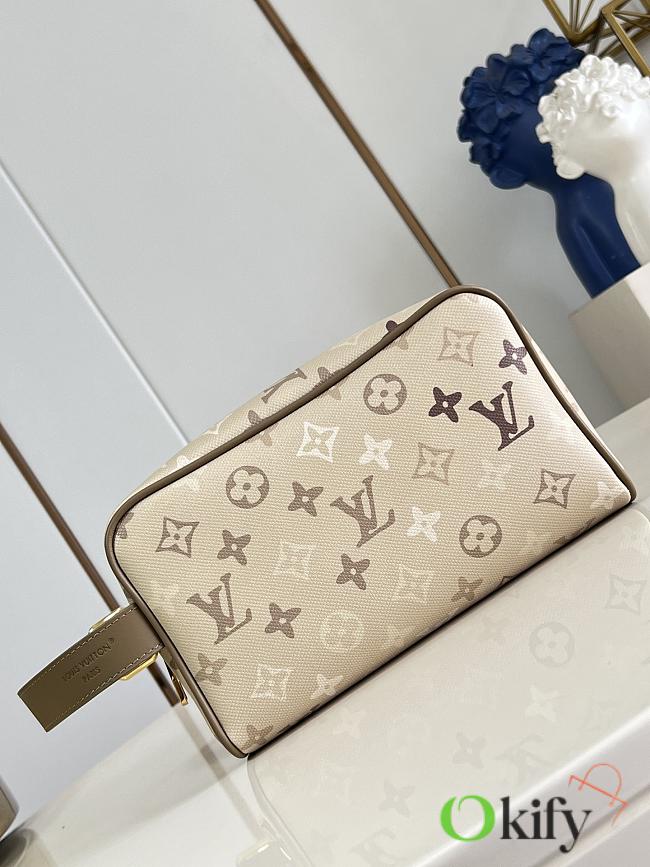 Okify Louis Vuitton Locker Dopp Kit Bag Brown M29426 23x13x12cm - 1