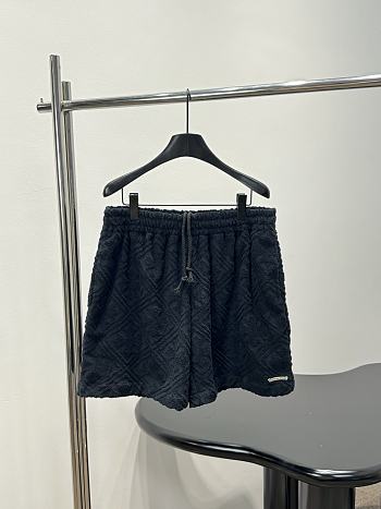 Okify Chrome Heart Black Shorts Unisex (has XL)