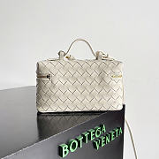 Okify Bottega Veneta Bang Bang Vanity Case Bag Off White 22x12.5x5cm - 3