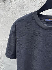Okify Louis Vuitton Black Damier T-shirt  - 3