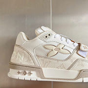 Okify Louis Vuitton Gray Sneakers Unisex 29237 - 3