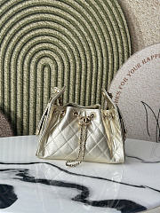 Okify CC 25 Hobo Bag Light Gold Caviar 22x20x12.5cm - 1