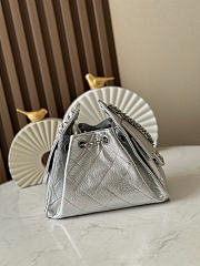 Okify CC 25 Hobo Bag Silver Caviar 22x20x12.5cm - 3