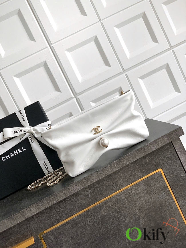 Okify CC 25S Clutch Bag White Lambskin 24x14x5cm - 1