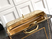 Okify CC Small Clutch With Chain Gold Metallic Mirror Calfskin 29x12x5cm - 4