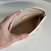 Okify Louis Vuitton Damier White Cosmetic Pouch N47353 22x15x6cm - 6