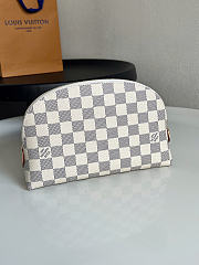 Okify Louis Vuitton Damier White Cosmetic Pouch N47353 22x15x6cm - 3