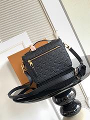 Okify Louis Vuitton Pochette Metis Bag Black M25939 25x19x7cm - 2
