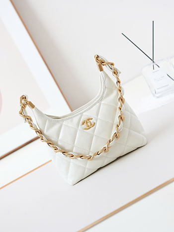 Okify CC 24A Hobo Bag White  AS4922 22.5x19.5x8.5cm