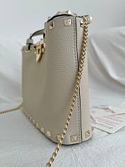 Okify Valentino Garavani Rockstud Small Bag In White 23x15.5x6cm - 4