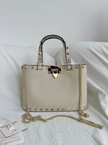 Okify Valentino Garavani Rockstud Small Bag In White 23x15.5x6cm