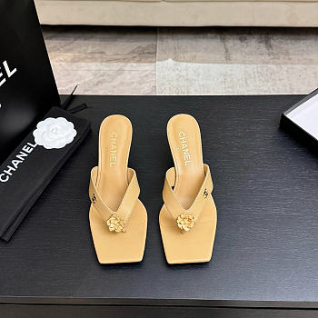Okify CC Beige Flower Women Sandals