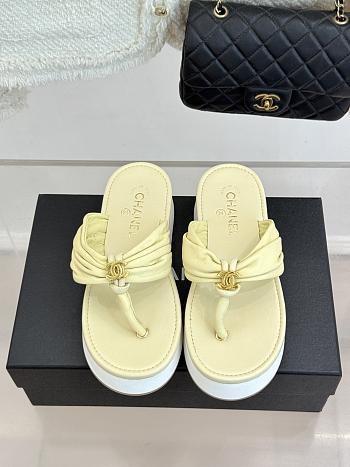 Okify CC Women Light Yellow Platform Thong Sandals 