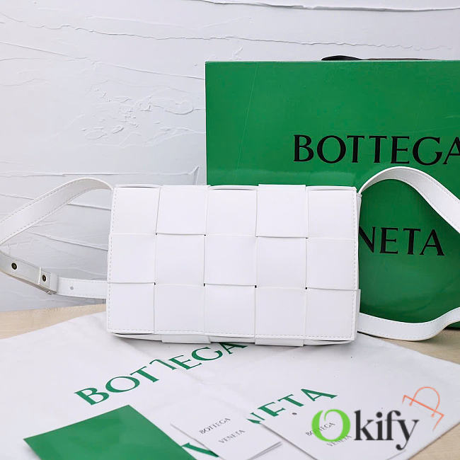 Okify Bottega Veneta Cassette Bag White 23x15x5.5cm - 1