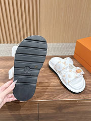 Okify Louis Vuitton White Pillow Sandals Unisex 3cm - 6