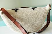 Okify Louis Vuitton White Wool Bumbag M55425 37x14x13cm - 3