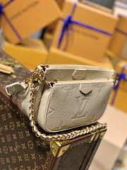 Okify Louis Vuitton Multi Pochette Bag Beige M80447 24x13.5x4cm - 4
