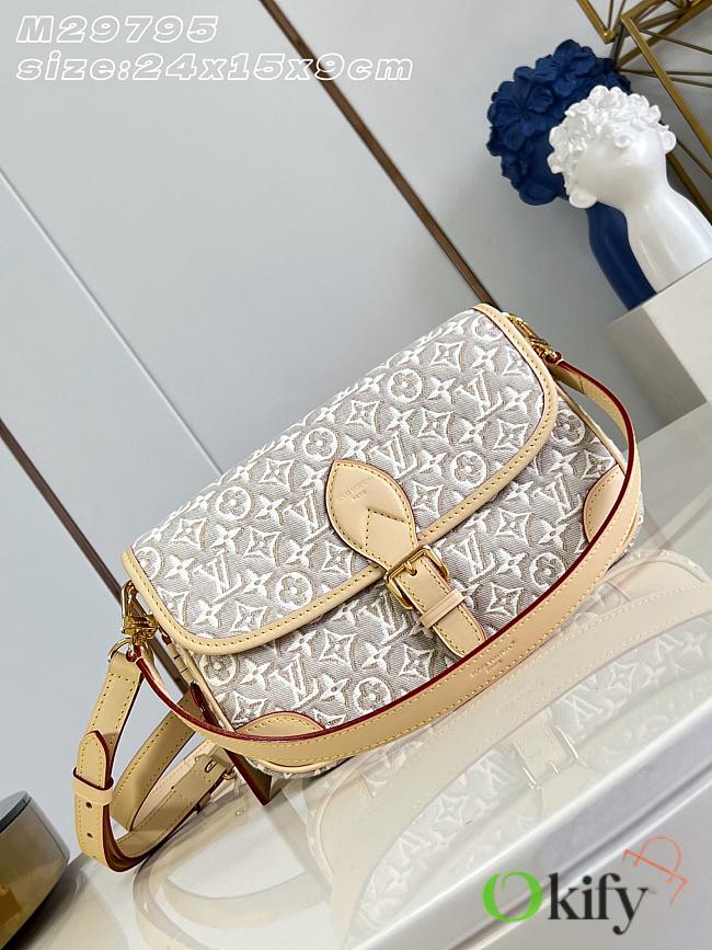 Okify Louis Vuitton Diane Embleme Bag M29795 24x15x9cm - 1
