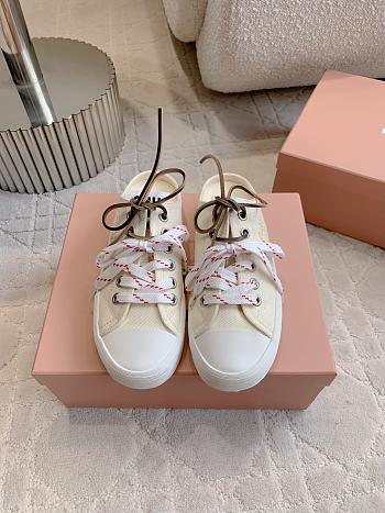 Okify MiuMiu Women Cream White Mule Sneakers 29618