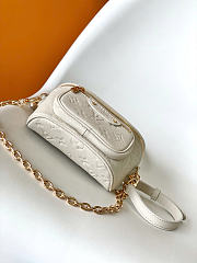 Okify Louis Vuitton Mini Bumbag White M82208 17x12x9cm - 5