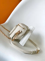 Okify Louis Vuitton Mini Bumbag White M82208 17x12x9cm - 4