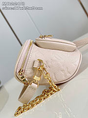 Okify Louis Vuitton Mini Bumbag Cream M82208 17x12x9cm - 5