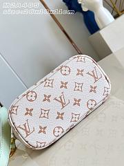 Okify Louis Vuitton Neverfull Inside Out BB Strap Bag Green M2A465 26x16x11cm - 3