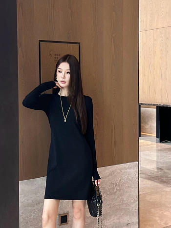 Okify YSL Black Long-Sleeve Knit Dress (has big size)