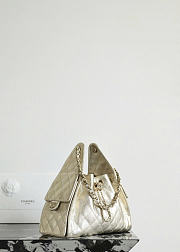 Okify CC 25 Hobo Bag Light Gold Caviar 30x26x14cm - 3