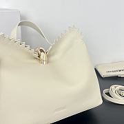 Okify Jacquemus Valerie Bag Off White Plain Gold Hardware 32x20x11cm - 6