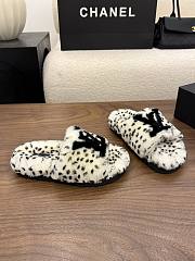 Okify Louis Vuitton White Fur Women Slippers  - 3
