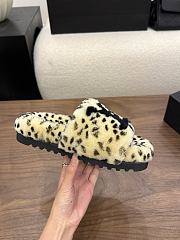 Okify Louis Vuitton Light Yellow Fur Women Slippers  - 6