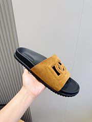 Okify Dolce & Gabbana Brown Men Slides  - 5