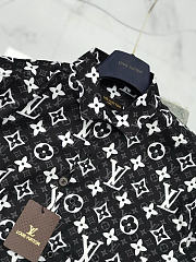 Okify Louis Vuitton Black Monogram Shirt (has big size) - 5