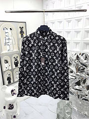 Okify Louis Vuitton Black Monogram Shirt (has big size) - 1