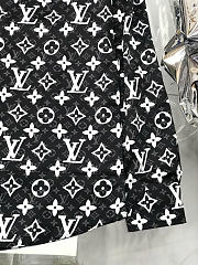 Okify Louis Vuitton Black Monogram Shirt (has big size) - 2