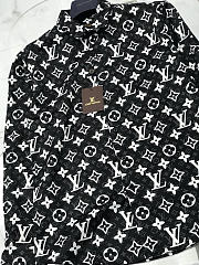 Okify Louis Vuitton Black Monogram Shirt (has big size) - 3