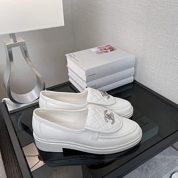 Okify CC White Women Loafers 30089