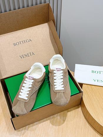 Okify Bottega Veneta Orbit Flash Light Brown Sneakers Unisex